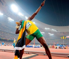 爱游戏app -杜兰特在法国队比赛中比分优势明显，挺进下一轮引发热议！