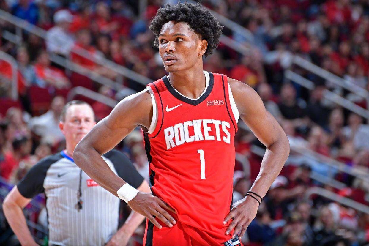  Uzi在皇家马德里比赛中连败，关键助攻引发热议！